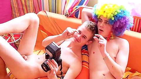 A Homo Carnival Party With Luke And Harry!